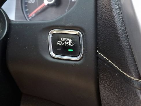 Used 2017 GMC Acadia SLE FWD image 30