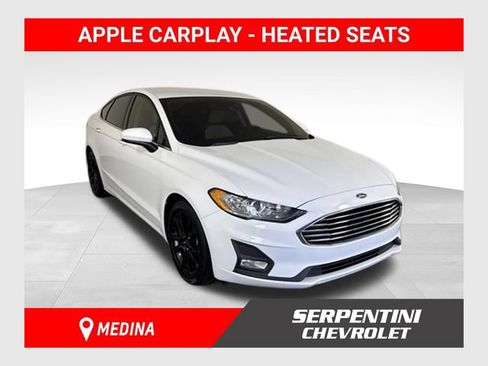 Used 2019 Ford Fusion SE w/ Equipment Group 151A FWD image 1