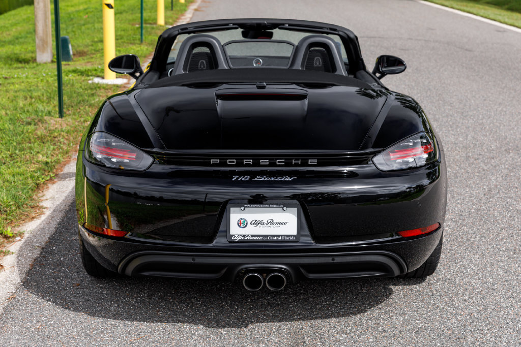 Used 2025 Porsche 718 Boxster RWD image 7