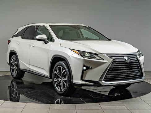 Used 2018 Lexus RX 350L AWD w/ Premium Package image 3