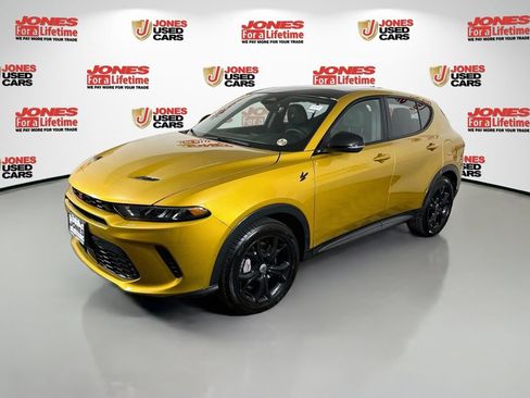 Used 2024 Dodge Hornet R/T Plus w/ R/T Blacktop Package AWD/4WD image 14