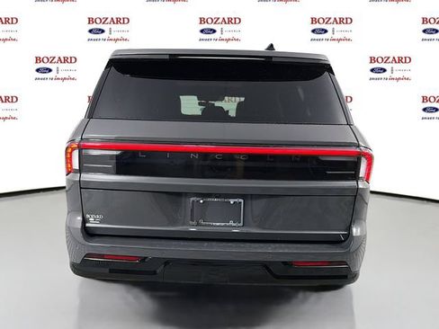 New 2026 Lincoln Navigator L Black Label AWD/4WD image 6