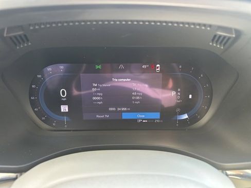 Certified 2023 Volvo XC60 B5 Plus w/ Protection Package Premier image 25