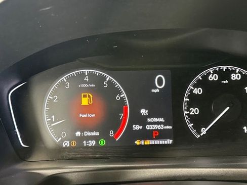 Used 2025 Honda Pilot EX-L image 18