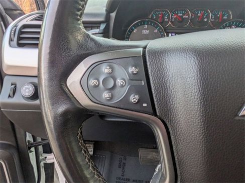 Certified 2020 Chevrolet Suburban LT w/ Luxury Package image 20