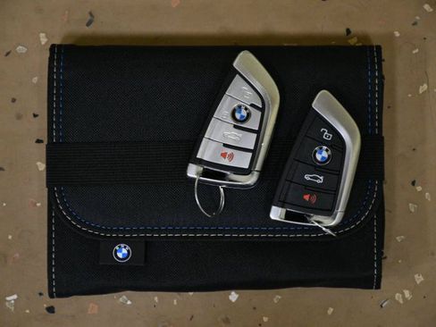Used 2022 BMW X7 xDrive40i w/ Premium Package AWD/4WD image 68