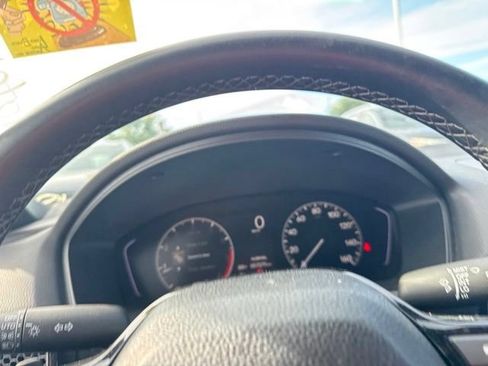 Used 2025 Honda Civic Sport image 31
