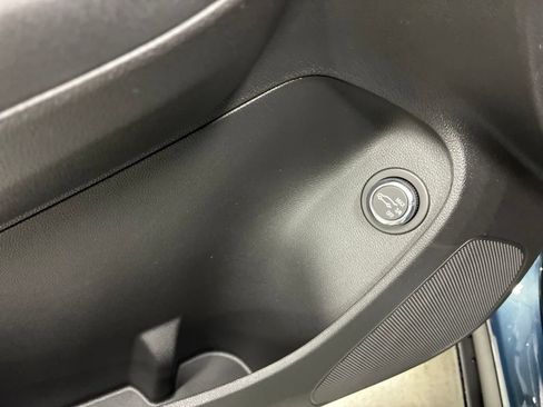 New 2026 Buick Envista Sport Touring w/ Convenience I Package FWD image 18