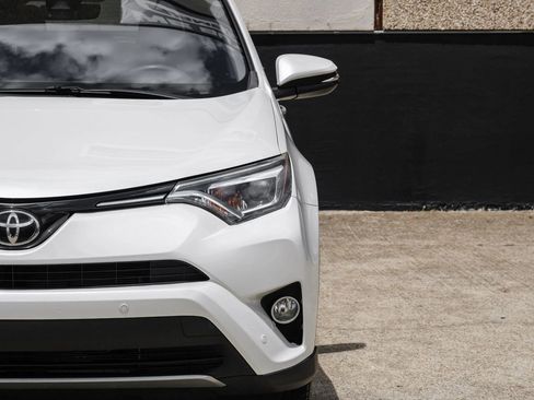 Used 2017 Toyota RAV4 Limited FWD image 48
