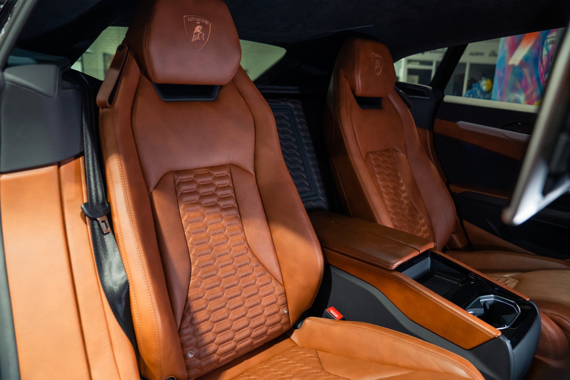 Used 2019 Lamborghini Urus AWD/4WD image 47
