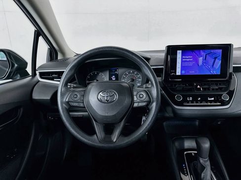 Used 2024 Toyota Corolla LE FWD image 22