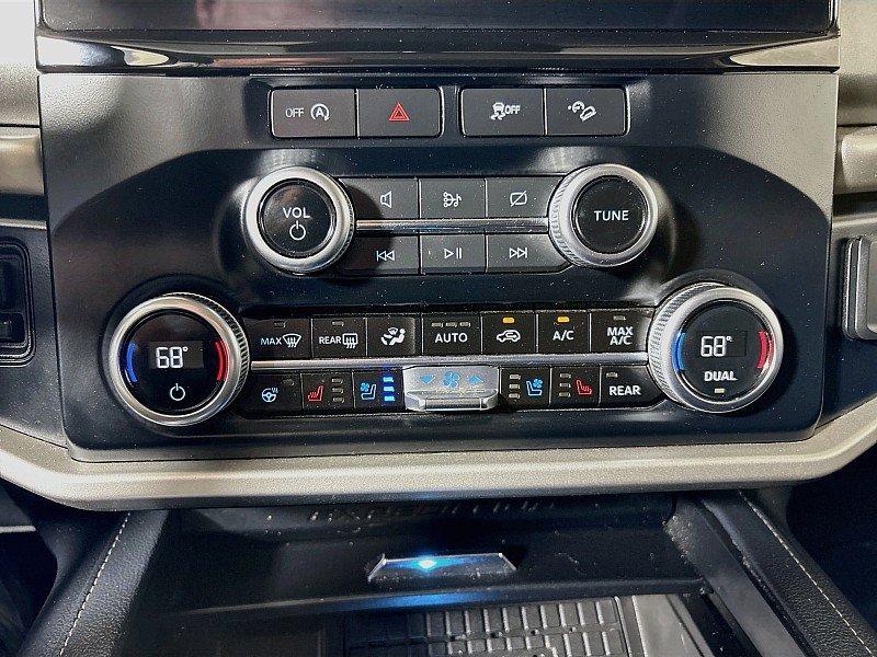 Used 2024 Ford Expedition XLT AWD/4WD image 18