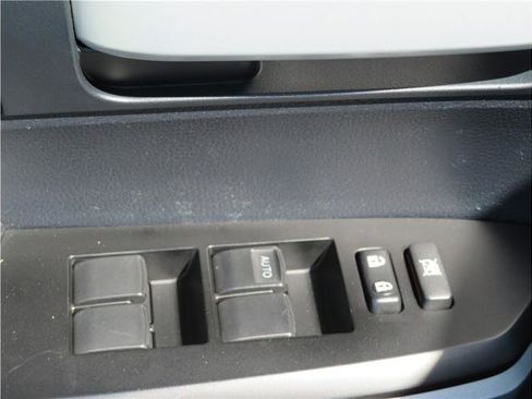 Used 2016 Toyota Tundra SR5 AWD/4WD image 11