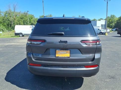 Certified 2024 Jeep Grand Cherokee L Altitude AWD/4WD image 6