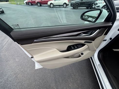 Used 2018 Buick LaCrosse Essence FWD image 15