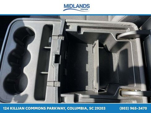 Used 2018 Chevrolet Silverado 1500 LT w/ All Star Edition AWD/4WD image 36