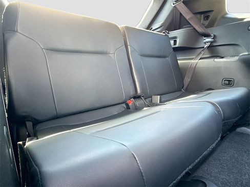 New 2025 Mitsubishi Outlander SE image 29