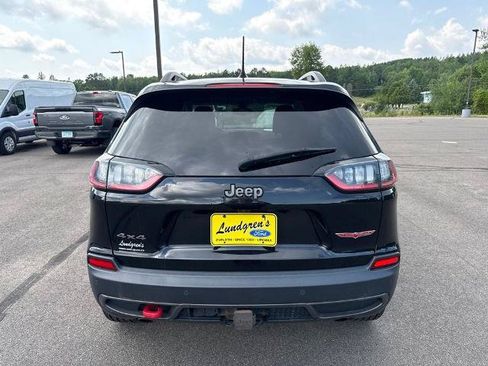 Used 2020 Jeep Cherokee Trailhawk w/ Cold Weather Group AWD/4WD image 2