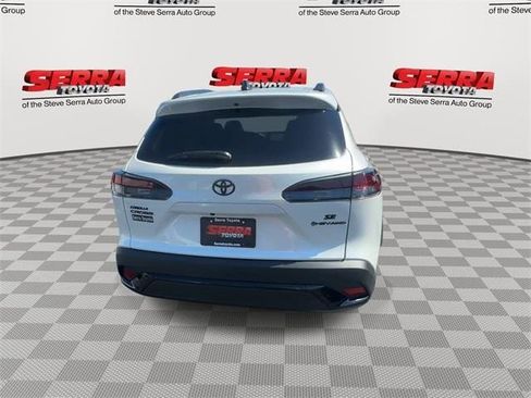 Used 2026 Toyota Corolla Cross SE image 8