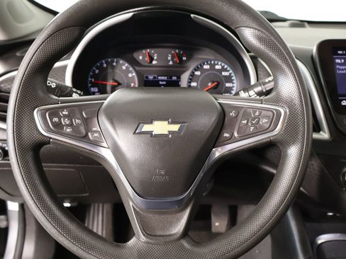 Used 2024 Chevrolet Malibu LT FWD image 3