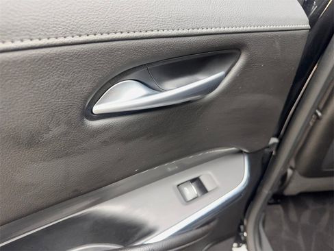 Used 2024 Cadillac XT4 Premium Luxury image 38