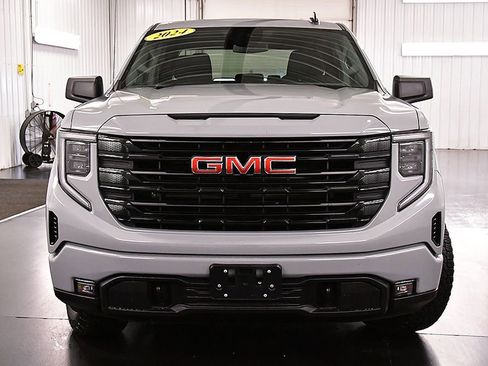 Used 2024 GMC Sierra 1500 Elevation w/ X31 Off-Road Package AWD/4WD image 2