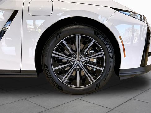 New 2026 Lexus ES 350e FWD image 9
