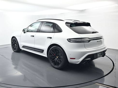 Certified 2025 Porsche Macan GTS AWD/4WD image 3