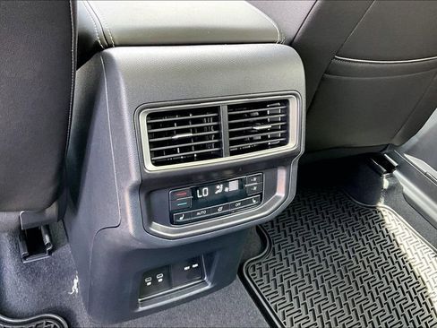 New 2026 Volkswagen Atlas SEL Premium R-Line AWD/4WD image 18