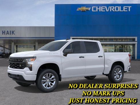 New 2026 Chevrolet Silverado 1500 Custom RWD image 2