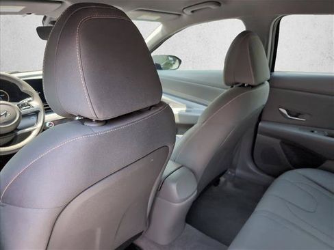 Used 2023 Hyundai Elantra SEL w/ Convenience Package FWD image 21
