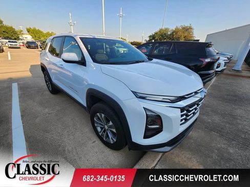 Used 2026 Chevrolet Equinox LT FWD image 1