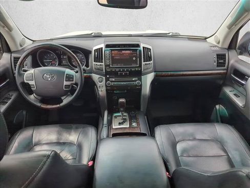 Used 2014 Toyota Land Cruiser AWD/4WD image 18