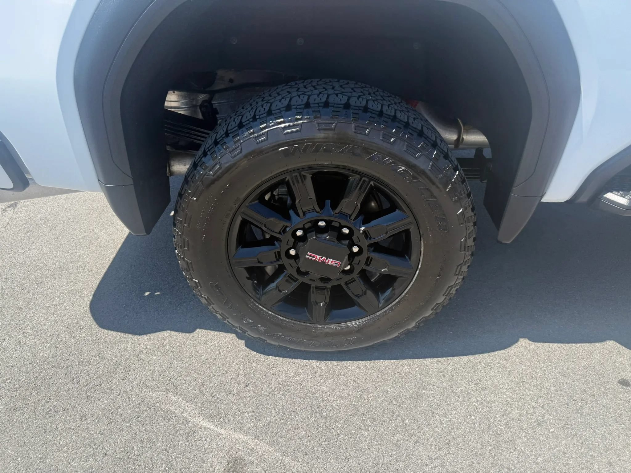 Used 2025 GMC Sierra 2500 AT4 AWD/4WD image 20