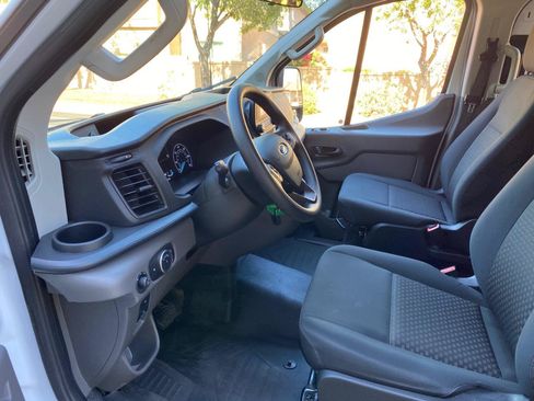 Used 2025 Ford Transit 250 Low Roof w/ Exterior Upgrade Package RWD image 25