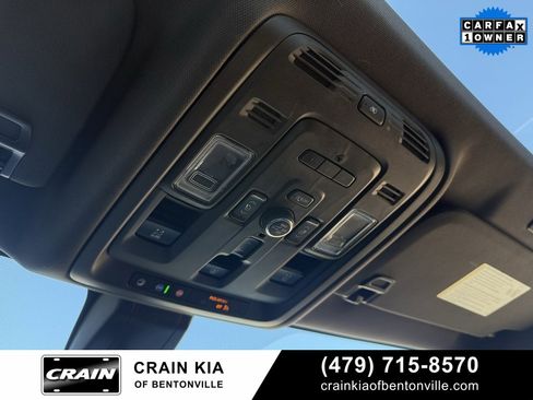 Used 2021 GMC Yukon Denali w/ Denali Premium Package image 21