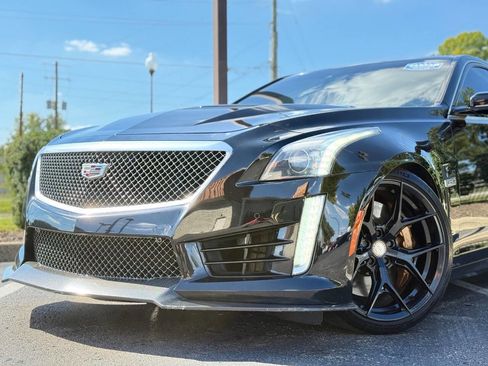 Used 2017 Cadillac CTS V w/ Luxury Package image 4