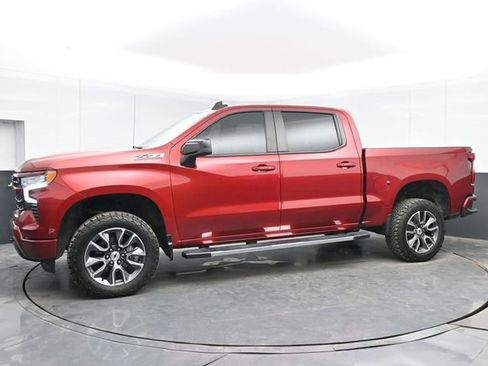 Used 2023 Chevrolet Silverado 1500 RST AWD/4WD image 11