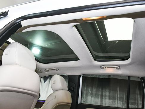 Used 2022 Mercedes-Benz GLB 250 4MATIC image 49
