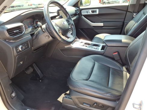 Used 2021 Ford Explorer Limited w/ Hybrid Equipment Group 310A AWD/4WD image 11