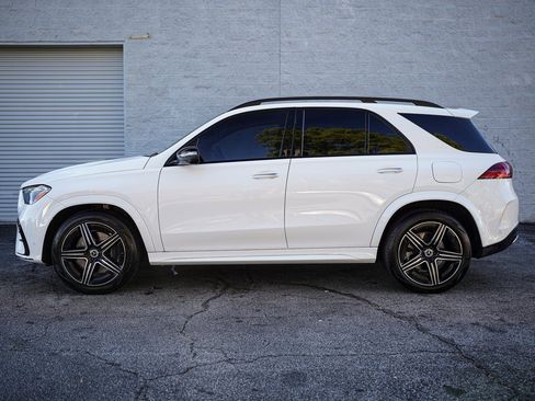 Used 2024 Mercedes-Benz GLE 450e 4MATIC image 9