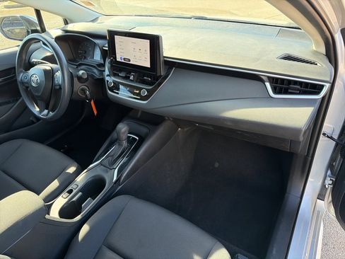 Used 2024 Toyota Corolla LE image 18