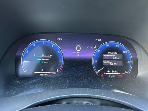 Used 2023 Toyota Highlander Limited FWD image 25