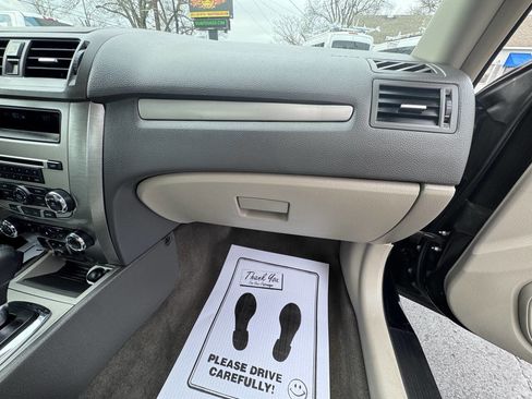 Used 2012 Ford Fusion SE image 32