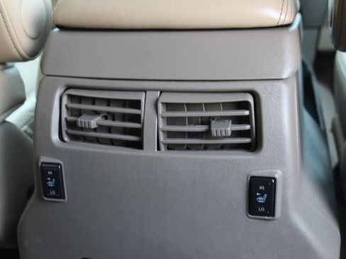 Used 2014 Nissan Armada Platinum image 23