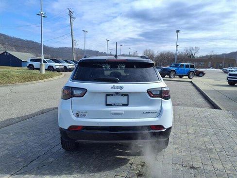 Used 2024 Jeep Compass Limited w/ Elite Group image 4