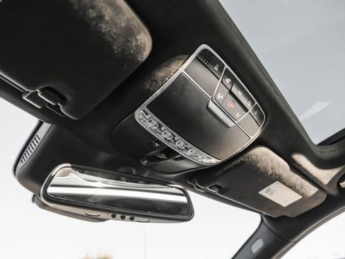 Used 2016 Mercedes-Benz S 550 Sedan image 40