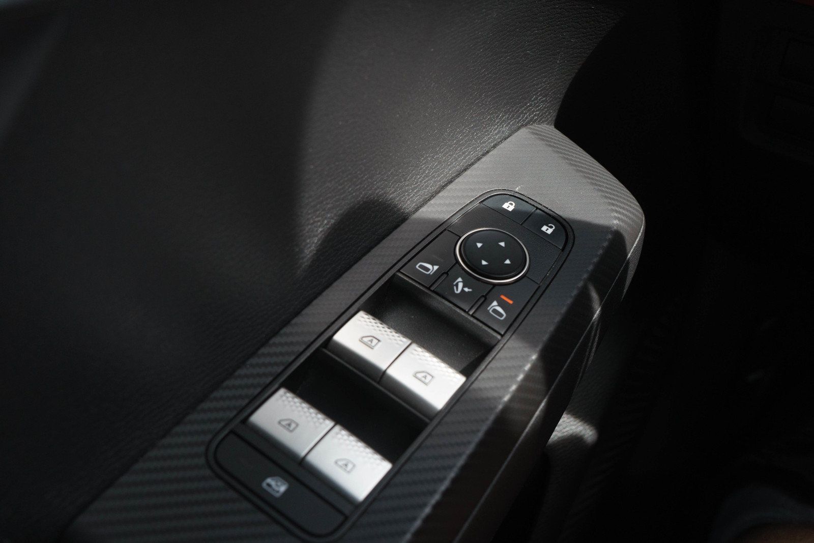 Used 2022 Mitsubishi Outlander SEL AWD/4WD image 27