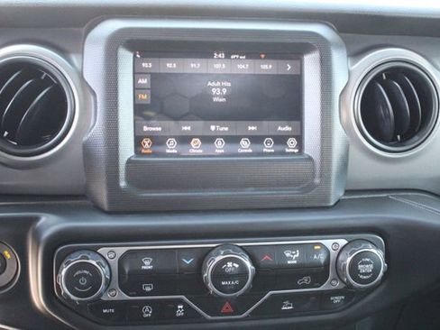 Used 2023 Jeep Wrangler Sport S image 14