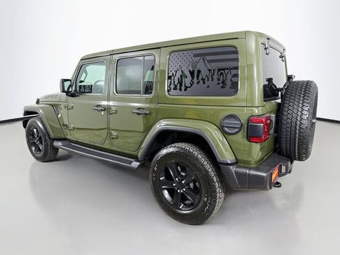 Used 2021 Jeep Wrangler Unlimited Sahara AWD/4WD image 6